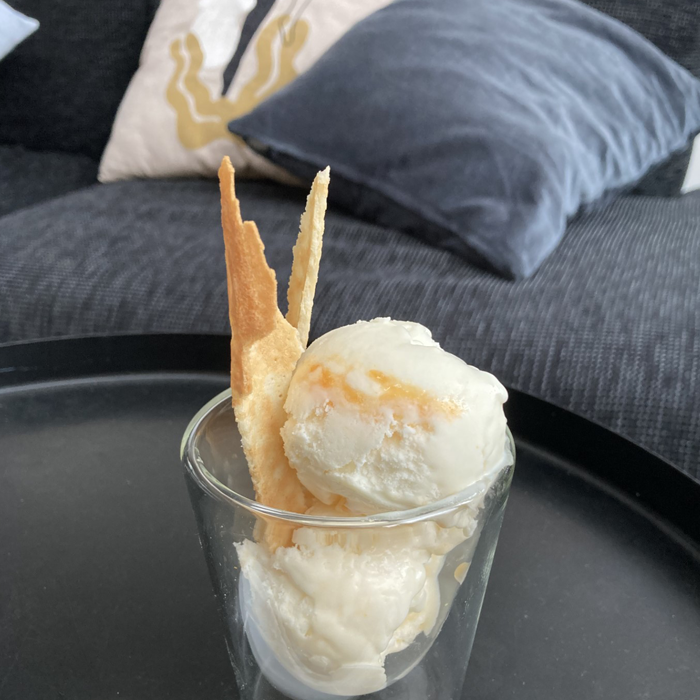 Ricotta ijs met abrikozenswirl